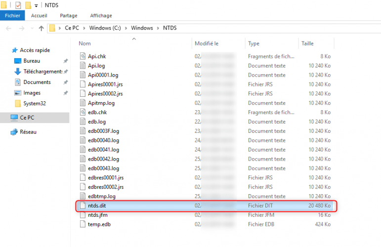 Dossier NTDS qui contient la base de données Active Directory (NTDS.dit).